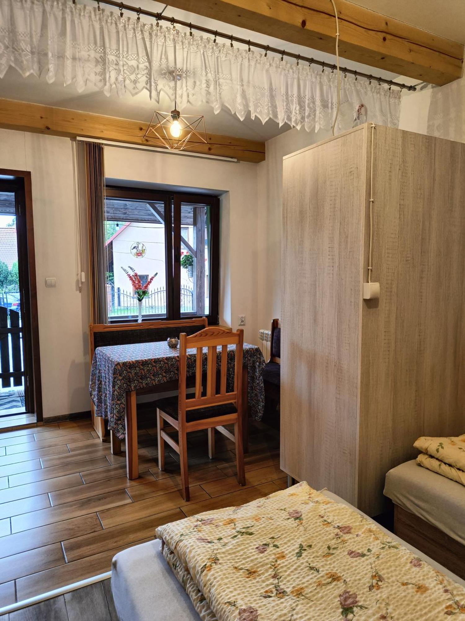 Pod Modrzewiami Apartment Миловка Екстериор снимка