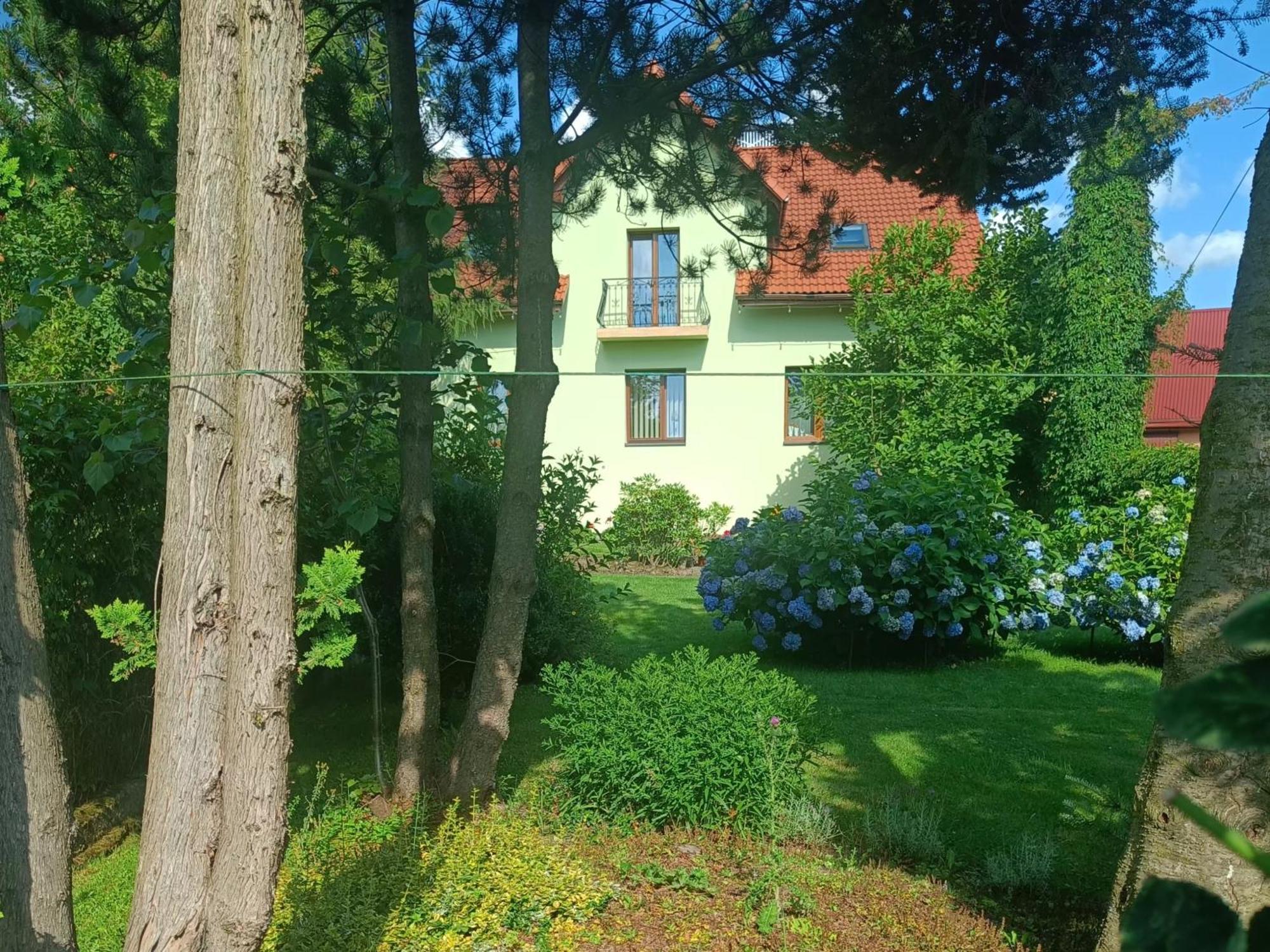 Pod Modrzewiami Apartment Миловка Екстериор снимка